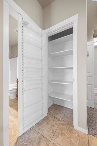 3742 Grant Loop, West Richland, WA 99353