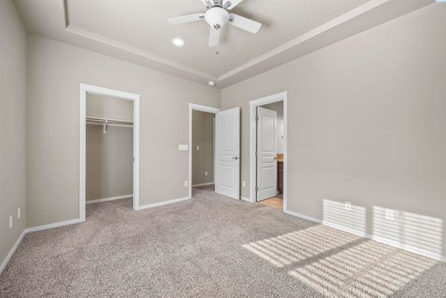 3742 Grant Loop, West Richland, WA 99353