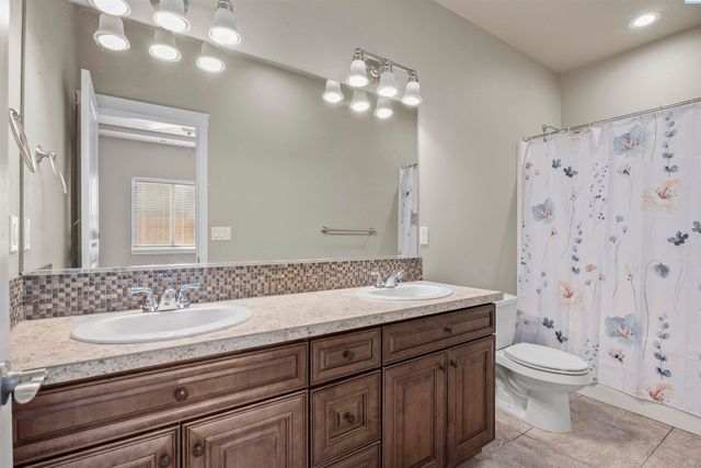 3742 Grant Loop, West Richland, WA 99353