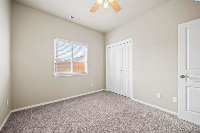 3742 Grant Loop, West Richland, WA 99353