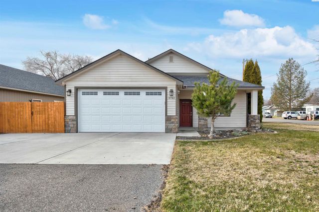 3742 Grant Loop, West Richland, WA 99353