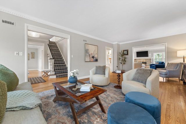 5050 Lake DRIVE, Whitefish Bay, WI 53217