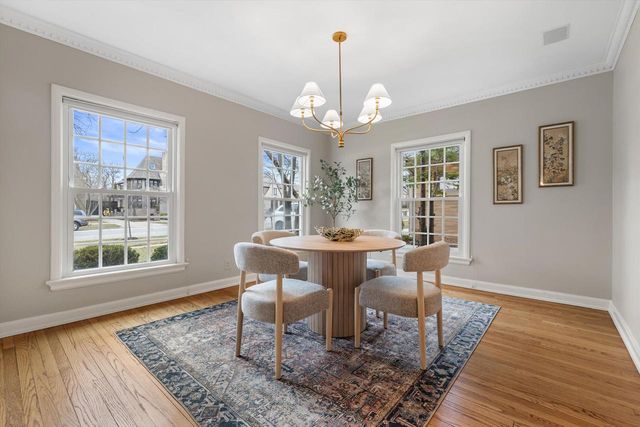 5050 Lake DRIVE, Whitefish Bay, WI 53217