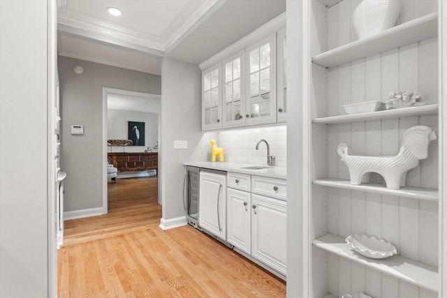 5050 Lake DRIVE, Whitefish Bay, WI 53217