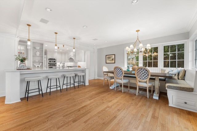 5050 Lake DRIVE, Whitefish Bay, WI 53217