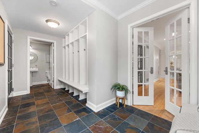 5050 Lake DRIVE, Whitefish Bay, WI 53217