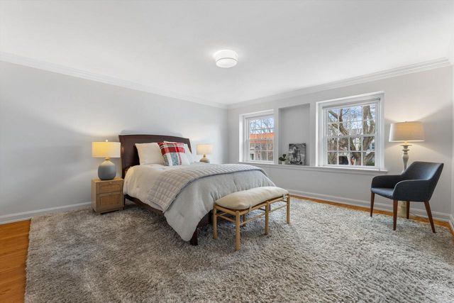 5050 Lake DRIVE, Whitefish Bay, WI 53217