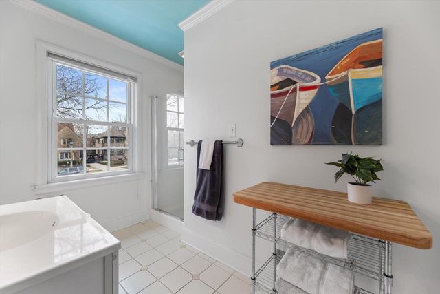 5050 Lake DRIVE, Whitefish Bay, WI 53217