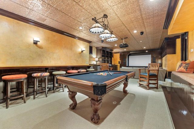 5050 Lake DRIVE, Whitefish Bay, WI 53217