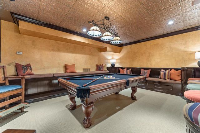 5050 Lake DRIVE, Whitefish Bay, WI 53217
