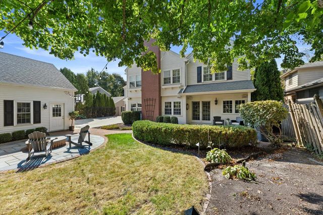 5050 Lake DRIVE, Whitefish Bay, WI 53217