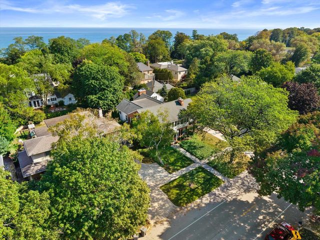5050 Lake DRIVE, Whitefish Bay, WI 53217