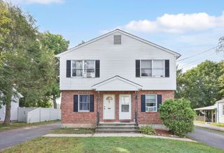 32 Dudley Street, Manchester, CT 06040