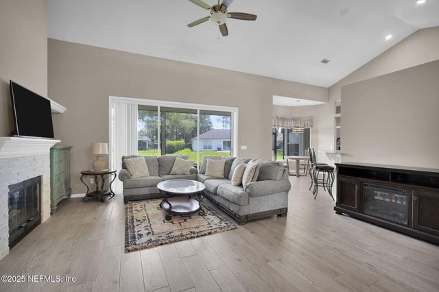 1571 SHELTER COVE Drive, Fleming Island, FL 32003