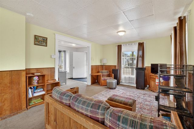 111 W Barnes Avenue, Lansing, MI 48910