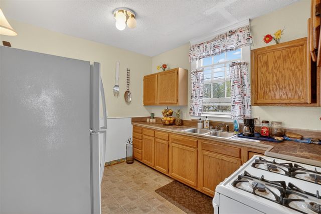 111 W Barnes Avenue, Lansing, MI 48910