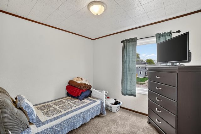 111 W Barnes Avenue, Lansing, MI 48910