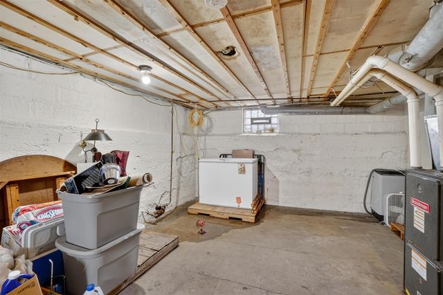 111 W Barnes Avenue, Lansing, MI 48910
