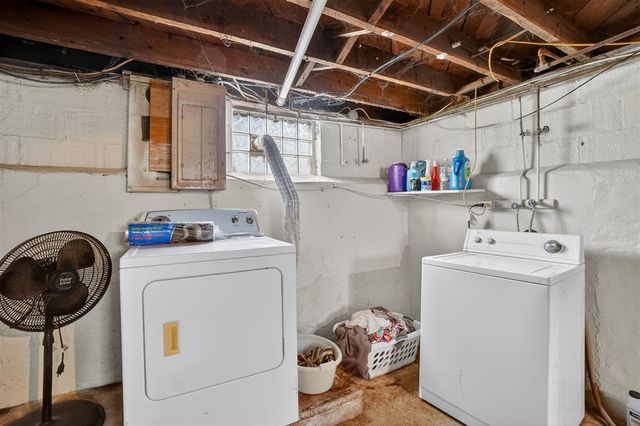 111 W Barnes Avenue, Lansing, MI 48910