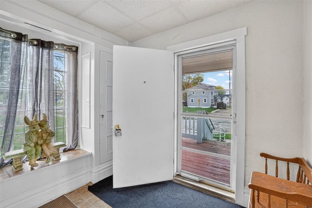 111 W Barnes Avenue, Lansing, MI 48910