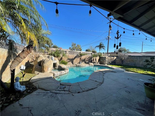 10246 Julius, Downey, CA 90241