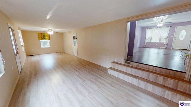 128 Parkside Circle, Vine Grove, KY 40175