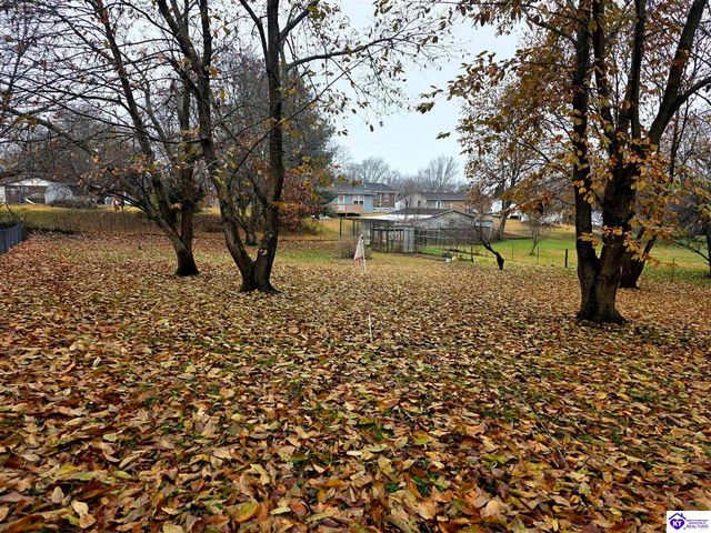 128 Parkside Circle, Vine Grove, KY 40175