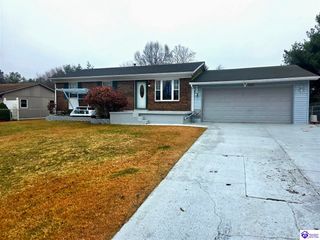 128 Parkside Circle, Vine Grove, KY 40175