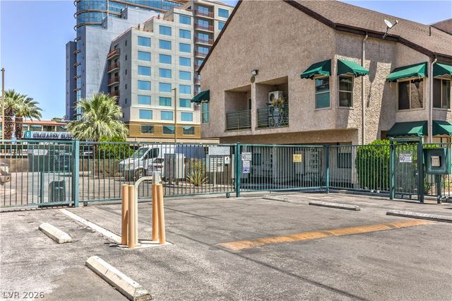460 Elm Drive 204, Las Vegas, NV 89169