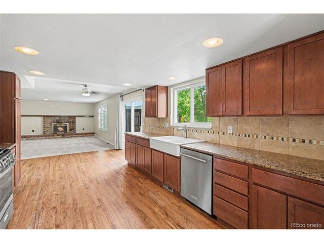 5406 S Rifle Ct, Centennial, CO 80015