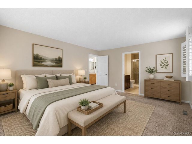 5406 S Rifle Ct, Centennial, CO 80015