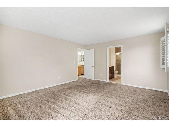 5406 S Rifle Ct, Centennial, CO 80015