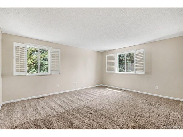 5406 S Rifle Ct, Centennial, CO 80015
