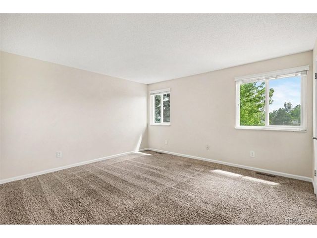 5406 S Rifle Ct, Centennial, CO 80015