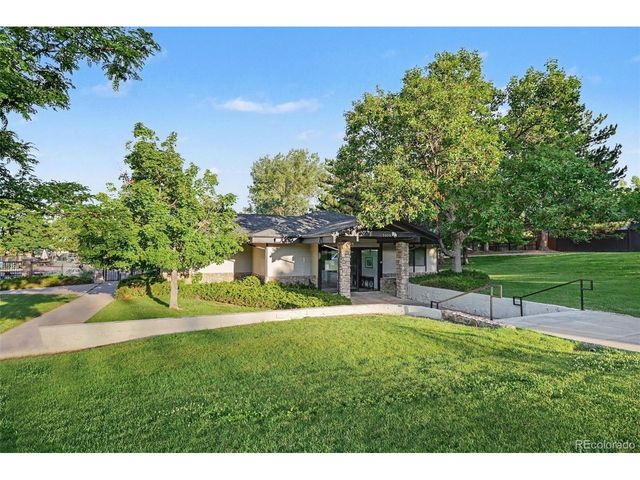 5406 S Rifle Ct, Centennial, CO 80015