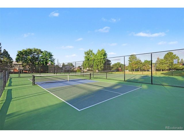5406 S Rifle Ct, Centennial, CO 80015