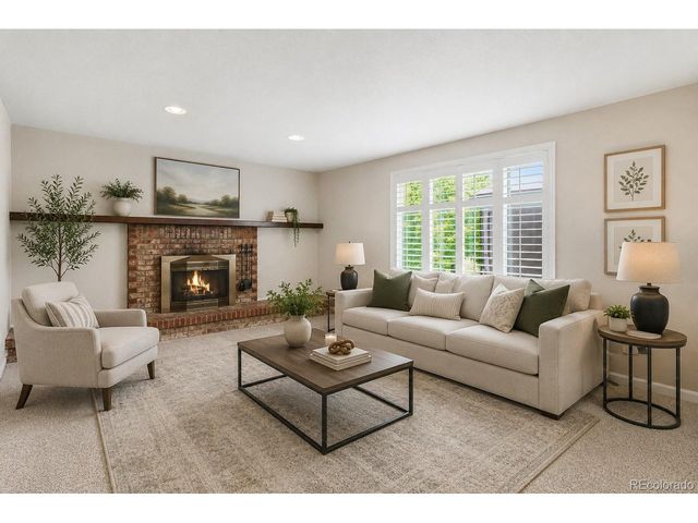 5406 S Rifle Ct, Centennial, CO 80015