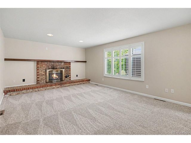 5406 S Rifle Ct, Centennial, CO 80015