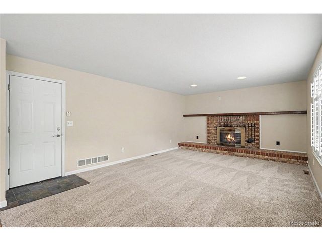 5406 S Rifle Ct, Centennial, CO 80015