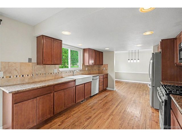 5406 S Rifle Ct, Centennial, CO 80015