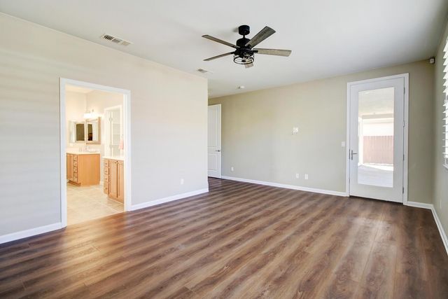 9644 Oakham Way, Elk Grove, CA 95757