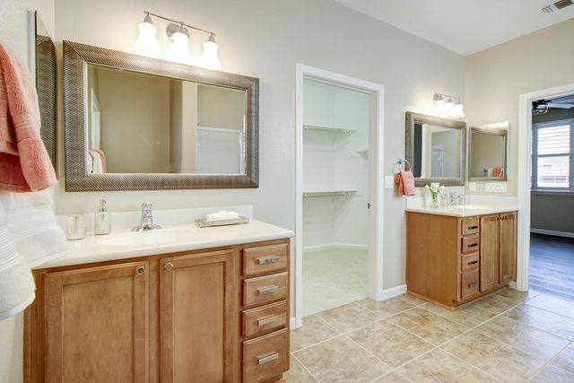 9644 Oakham Way, Elk Grove, CA 95757