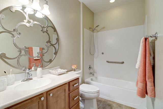 9644 Oakham Way, Elk Grove, CA 95757