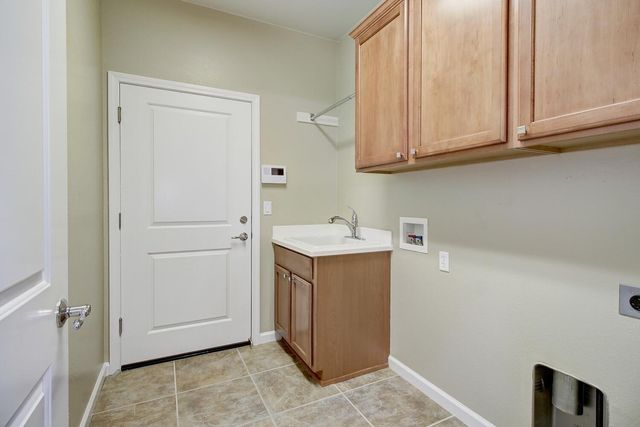 9644 Oakham Way, Elk Grove, CA 95757