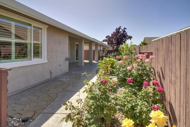 9644 Oakham Way, Elk Grove, CA 95757