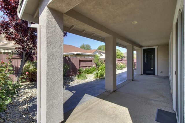 9644 Oakham Way, Elk Grove, CA 95757
