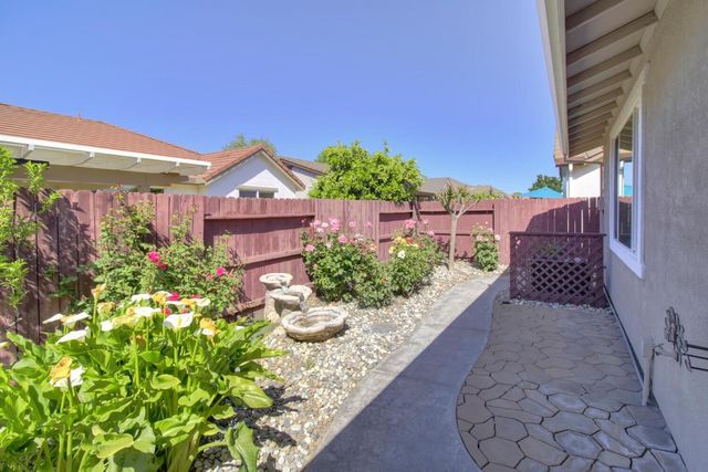 9644 Oakham Way, Elk Grove, CA 95757