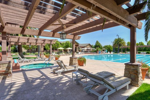 9644 Oakham Way, Elk Grove, CA 95757