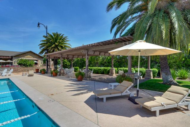 9644 Oakham Way, Elk Grove, CA 95757