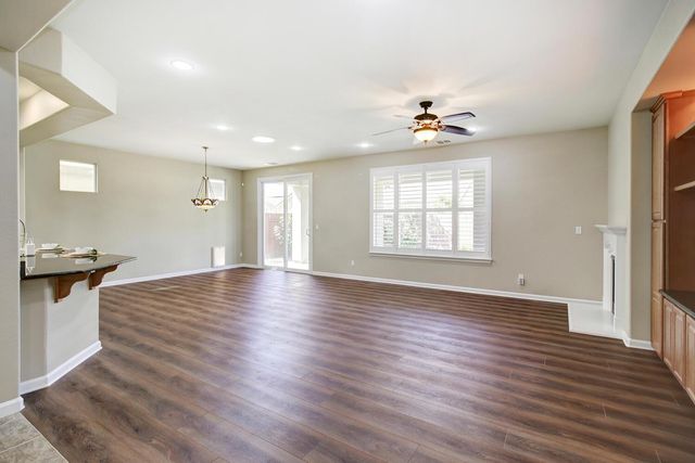 9644 Oakham Way, Elk Grove, CA 95757